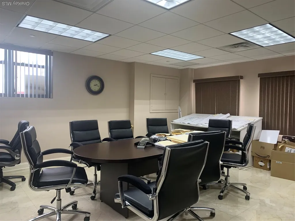 146 E 2nd Street Mineola NY 11501