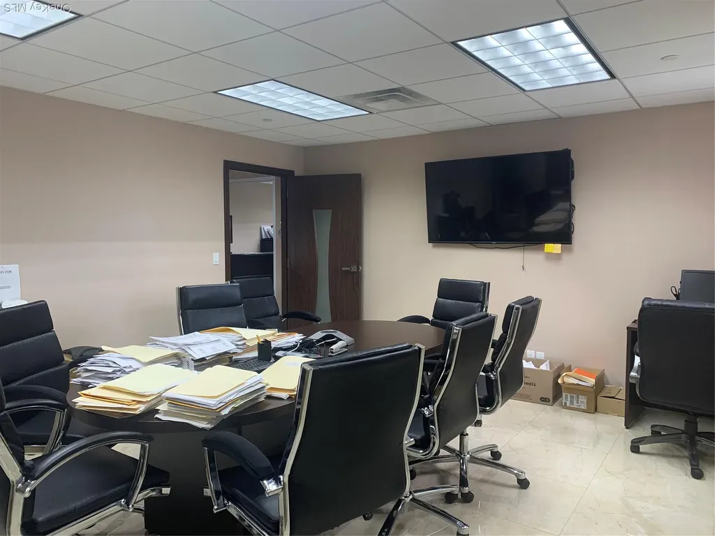 146 E 2nd Street Mineola NY 11501