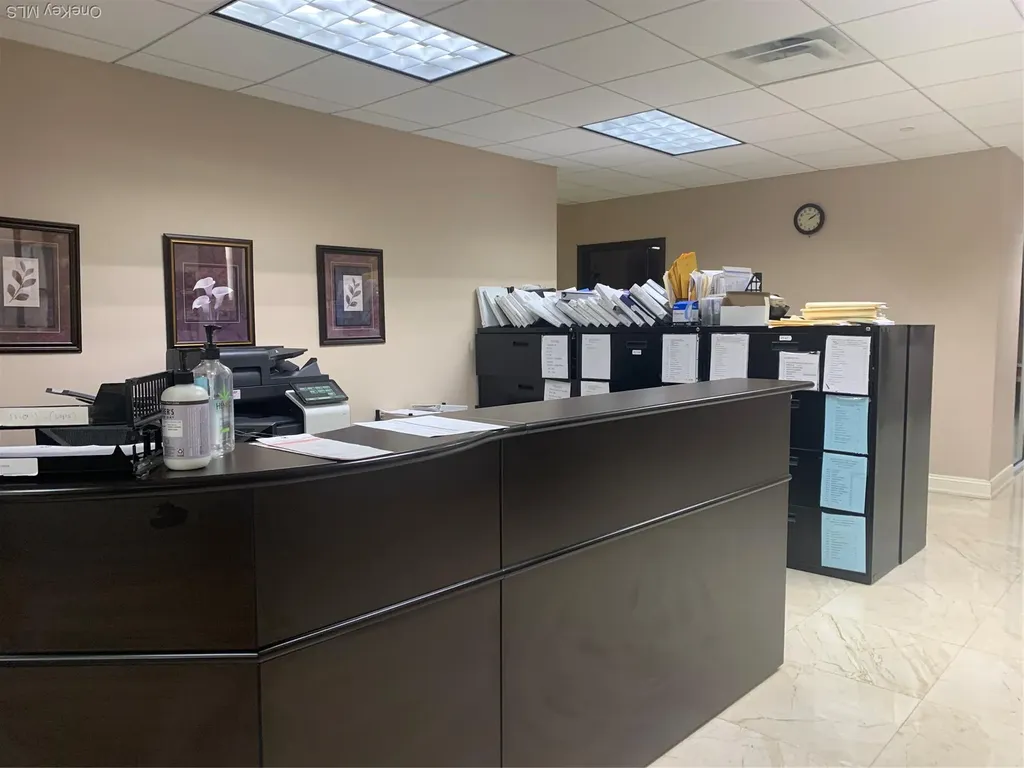 146 E 2nd Street Mineola NY 11501