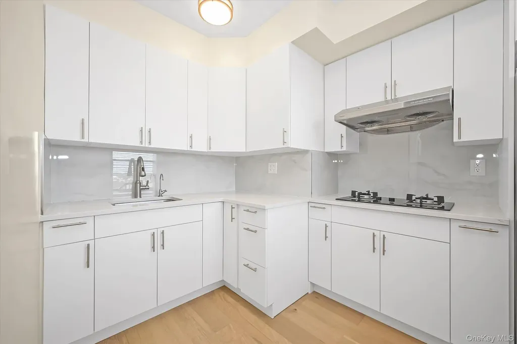99-52 66th Road Rego Park NY 11374