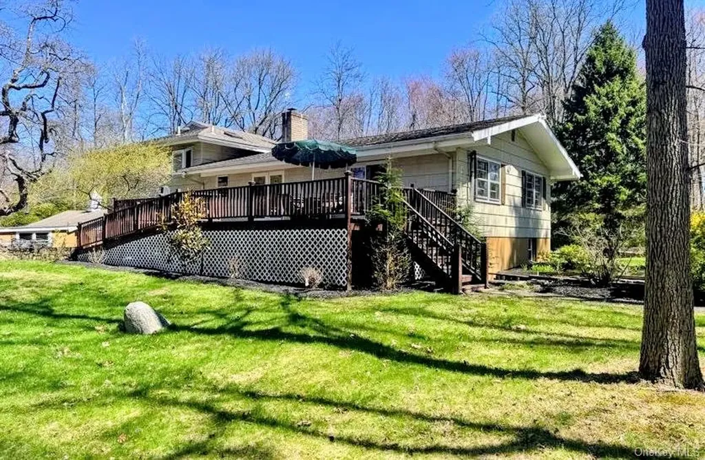55 Hoags Cross Road Ossining NY 10562