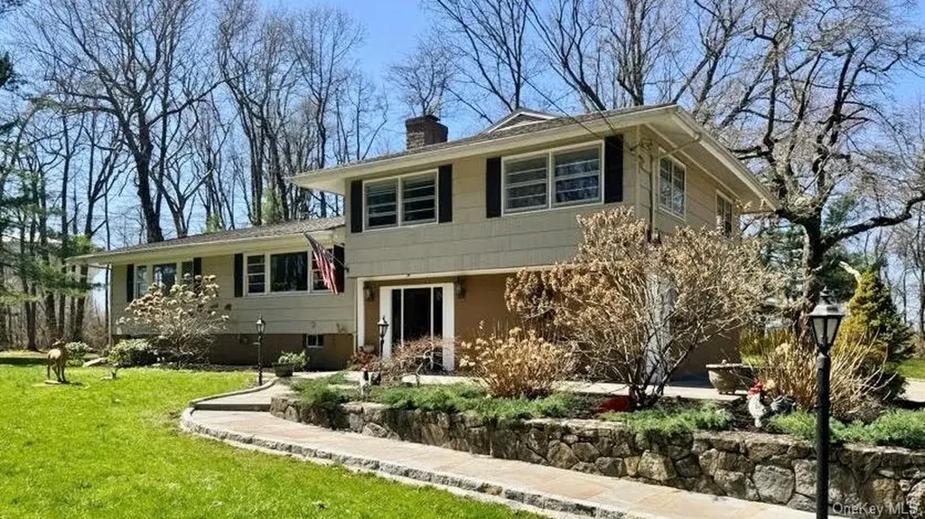 55 Hoags Cross Road Ossining NY 10562