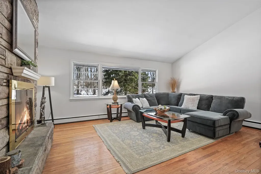 55 Hoags Cross Road Ossining NY 10562