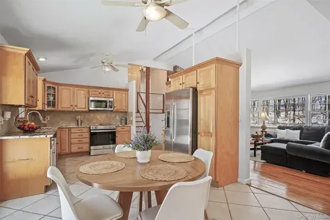 55 Hoags Cross Road Ossining NY 10562