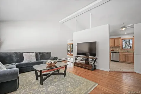 55 Hoags Cross Road Ossining NY 10562
