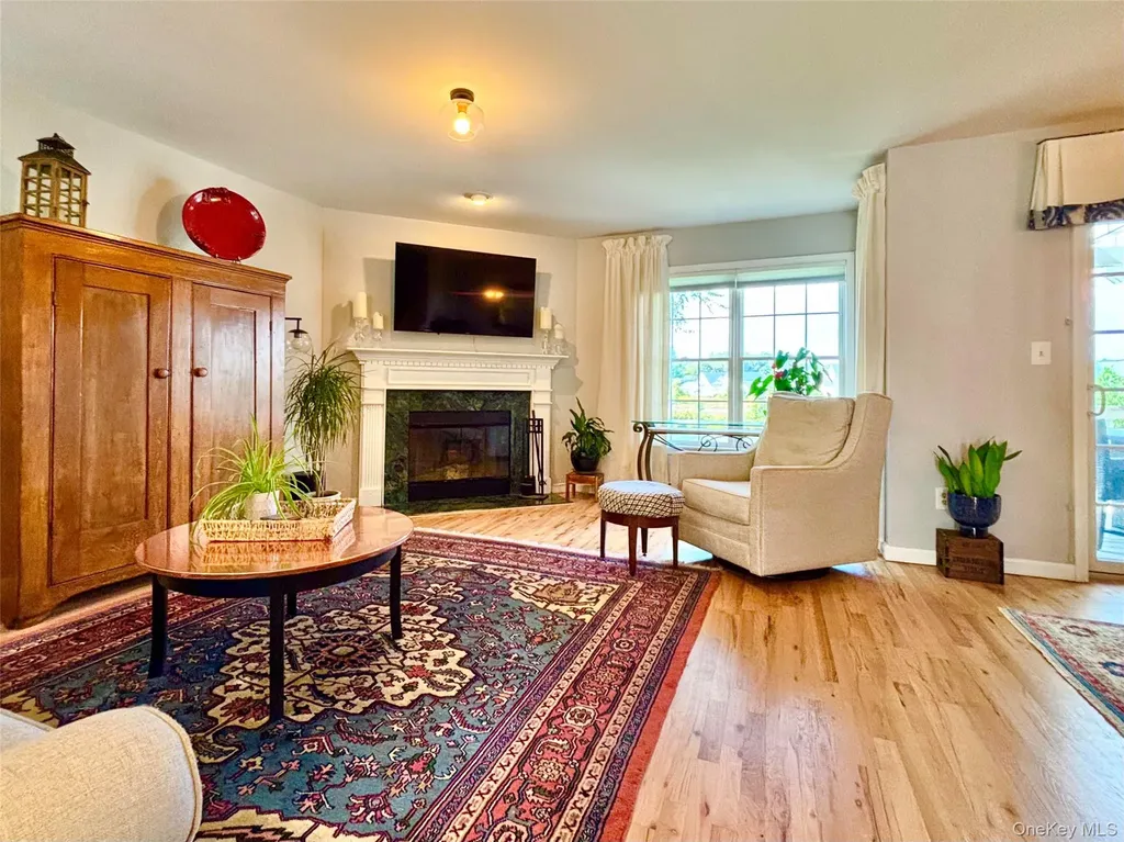204 Cinnamon Circle Rhinebeck NY 12572