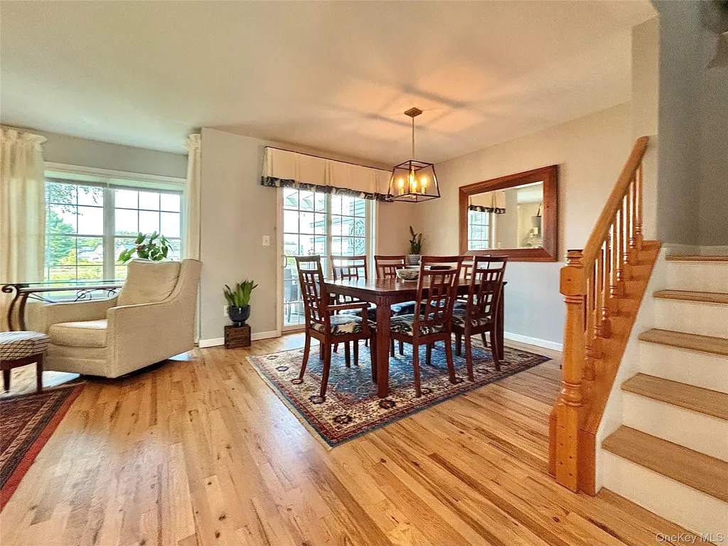 204 Cinnamon Circle Rhinebeck NY 12572