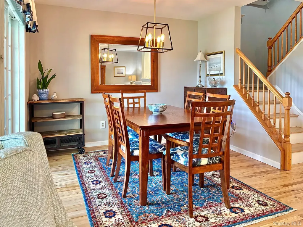 204 Cinnamon Circle Rhinebeck NY 12572