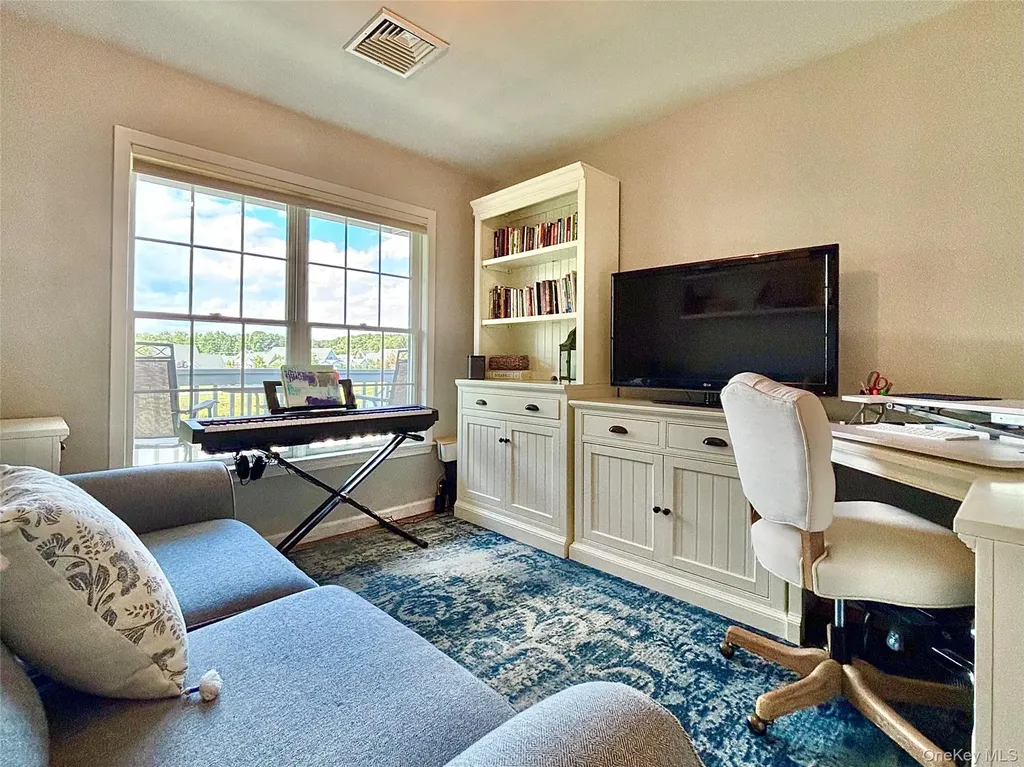204 Cinnamon Circle Rhinebeck NY 12572