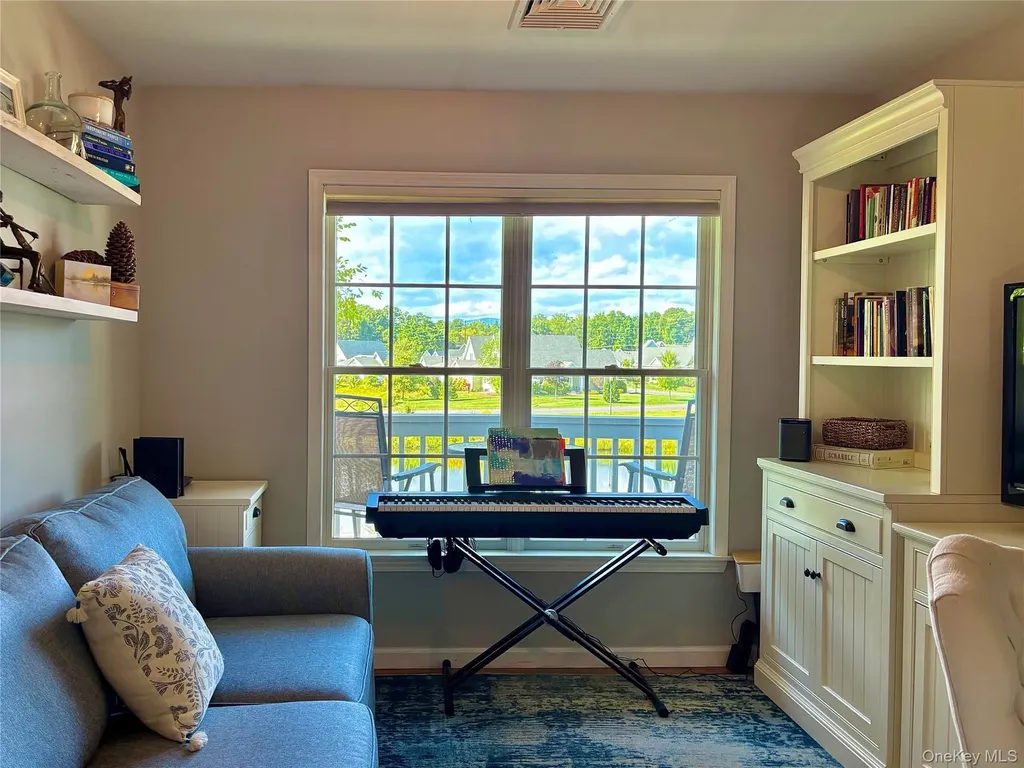 204 Cinnamon Circle Rhinebeck NY 12572