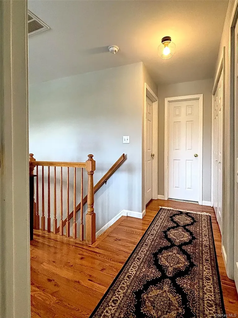 204 Cinnamon Circle Rhinebeck NY 12572