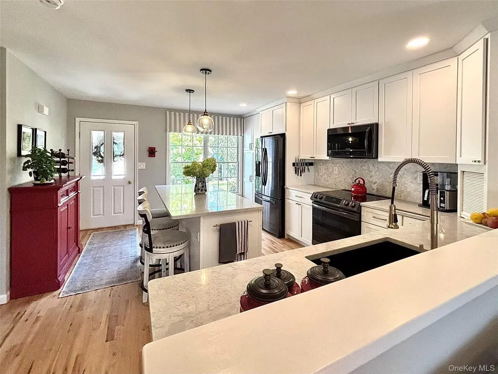 204 Cinnamon Circle Rhinebeck NY 12572