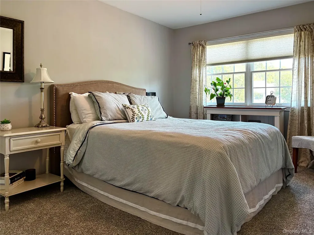 204 Cinnamon Circle Rhinebeck NY 12572