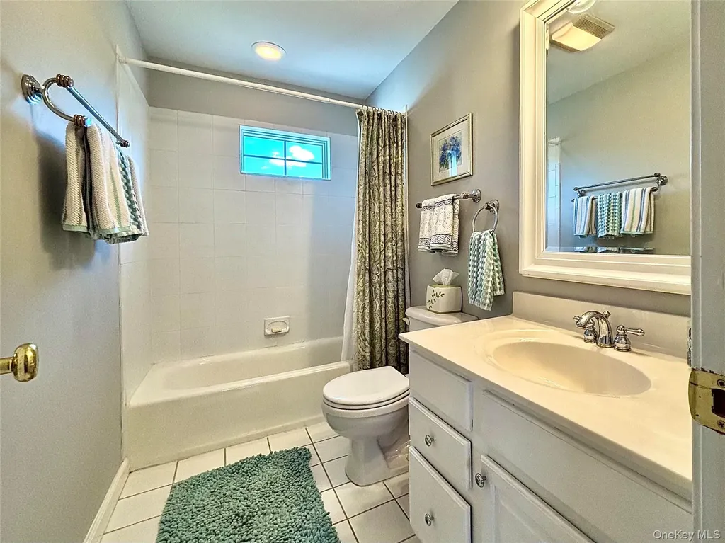204 Cinnamon Circle Rhinebeck NY 12572