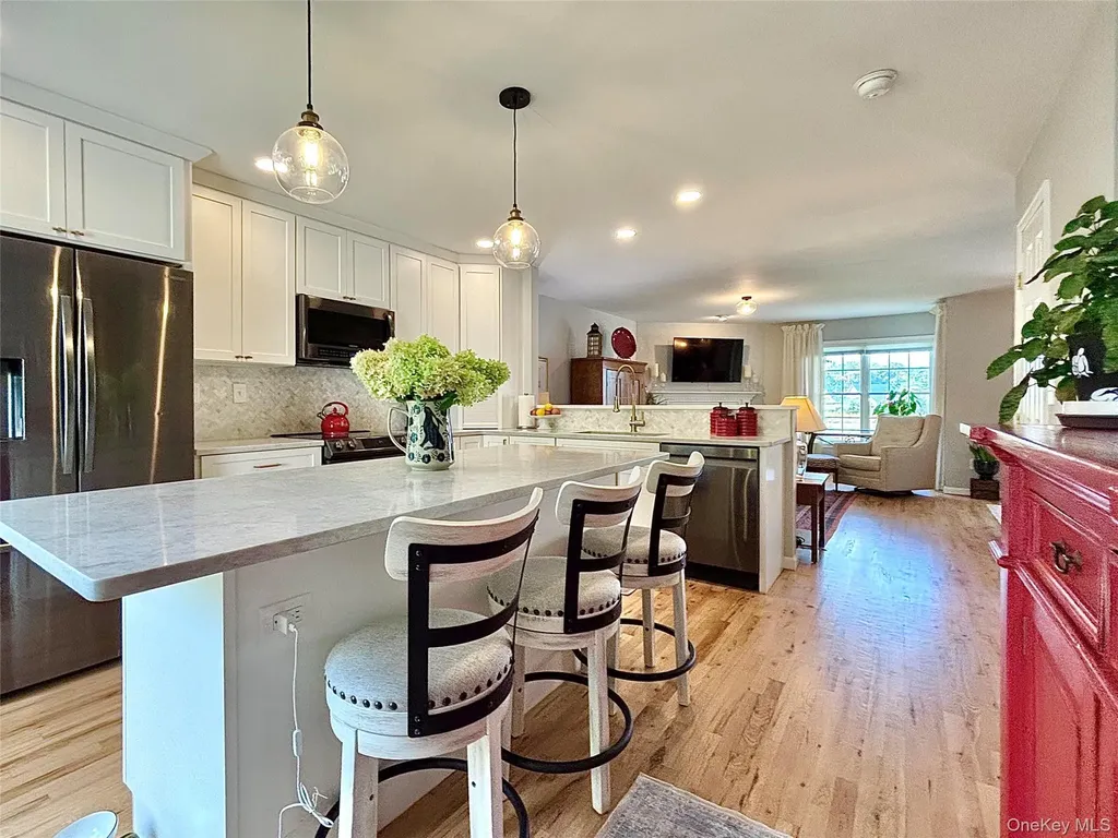 204 Cinnamon Circle Rhinebeck NY 12572