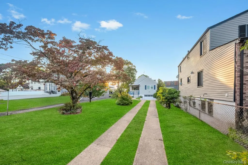 99 Hunter Avenue Valley Stream NY 11580