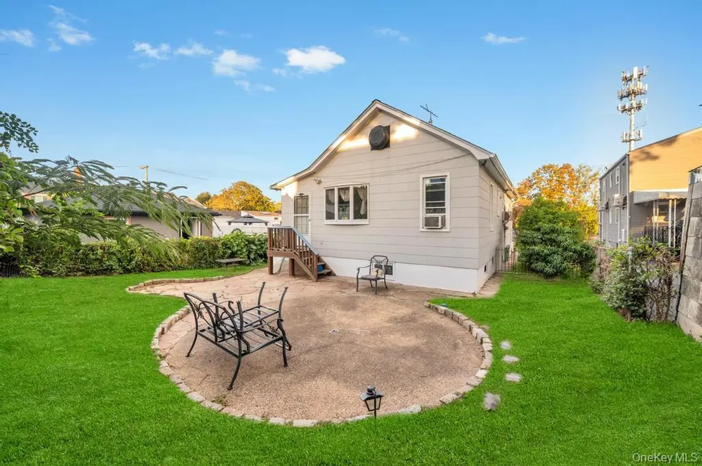 99 Hunter Avenue Valley Stream NY 11580