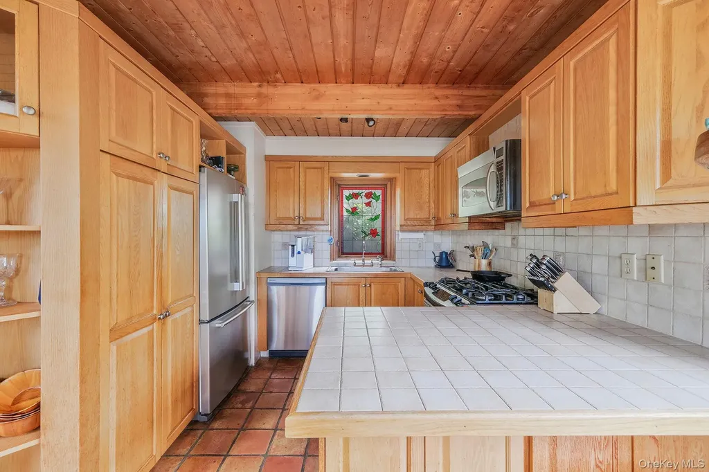 104 Crystal Beach Boulevard Moriches NY 11955