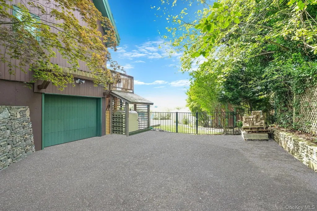 104 Crystal Beach Boulevard Moriches NY 11955