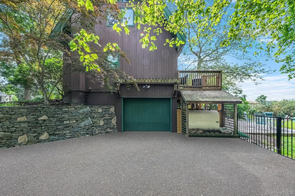 104 Crystal Beach Boulevard Moriches NY 11955