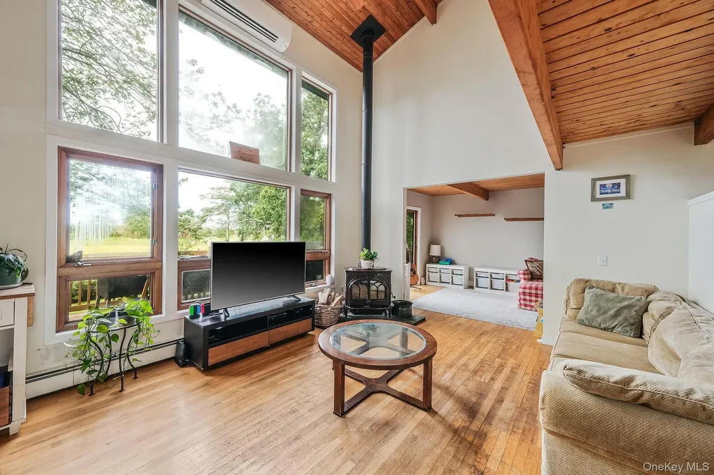 104 Crystal Beach Boulevard Moriches NY 11955