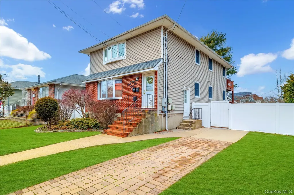 3731 Park Avenue Wantagh NY 11793