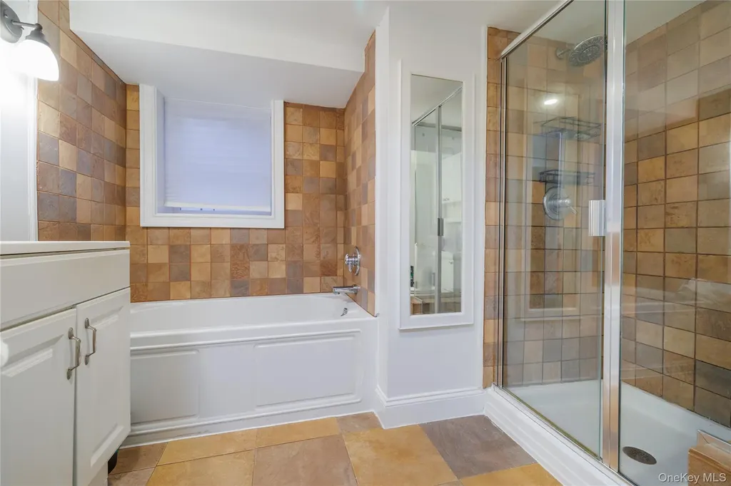 3731 Park Avenue Wantagh NY 11793