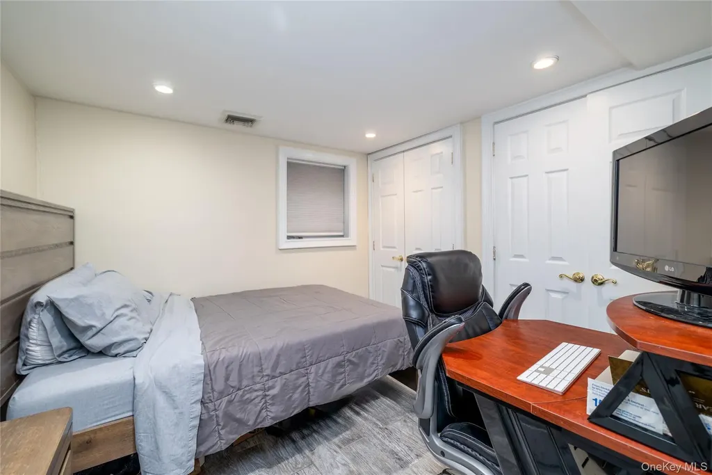 3731 Park Avenue Wantagh NY 11793
