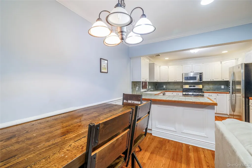 3731 Park Avenue Wantagh NY 11793