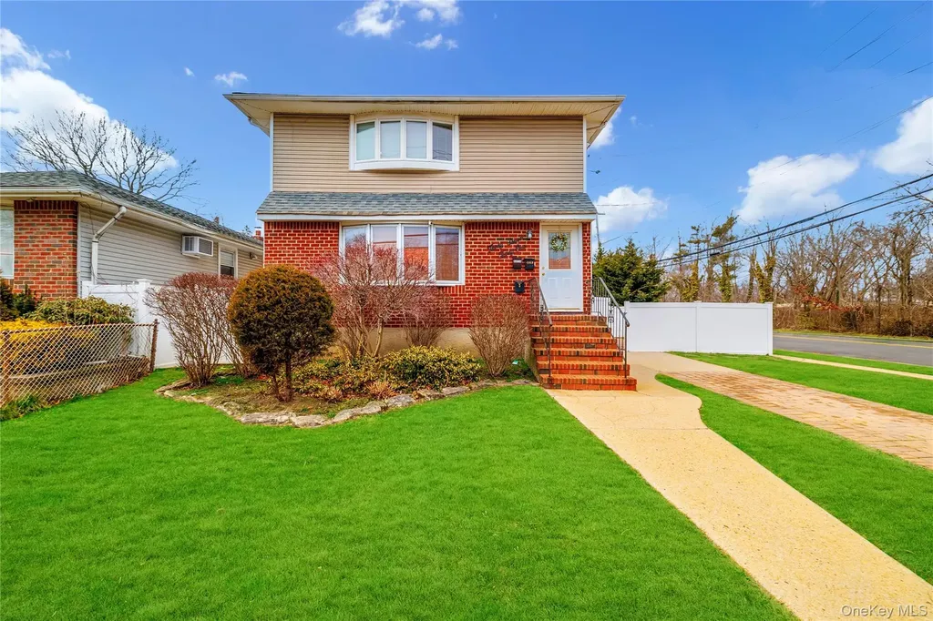 3731 Park Avenue Wantagh NY 11793