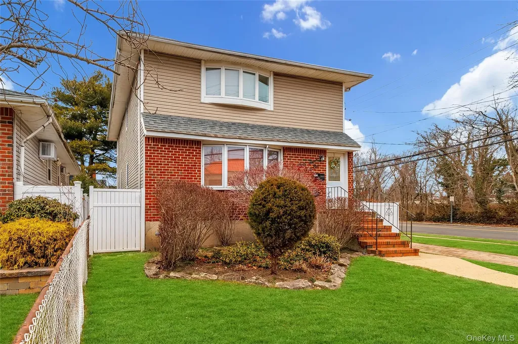 3731 Park Avenue Wantagh NY 11793