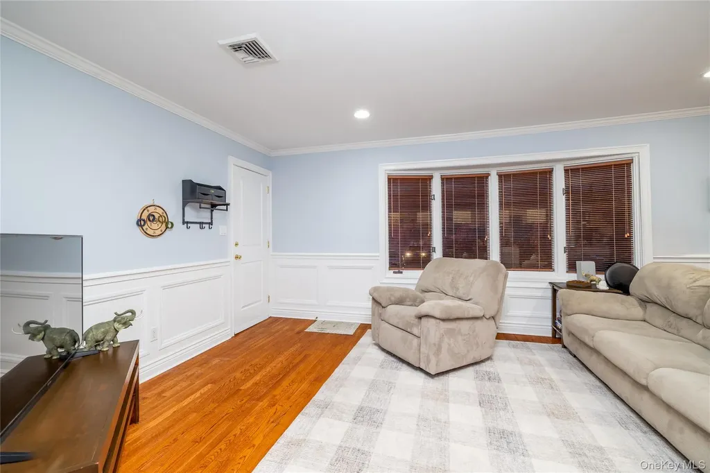 3731 Park Avenue Wantagh NY 11793