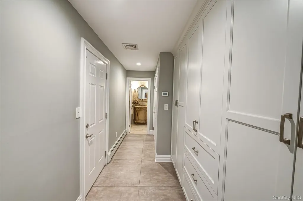 15 Weatherstone Way Smithtown NY 11787