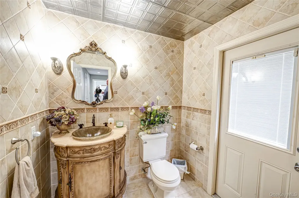15 Weatherstone Way Smithtown NY 11787
