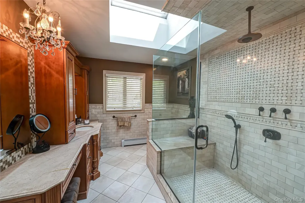 15 Weatherstone Way Smithtown NY 11787