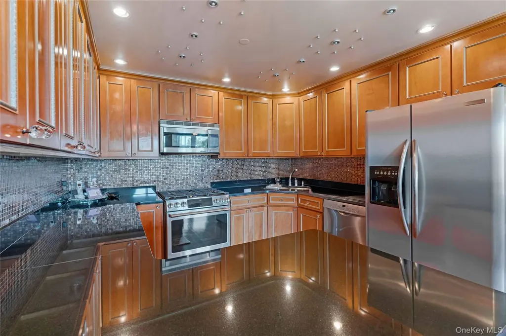 9935 Shore Road Brooklyn NY 11209