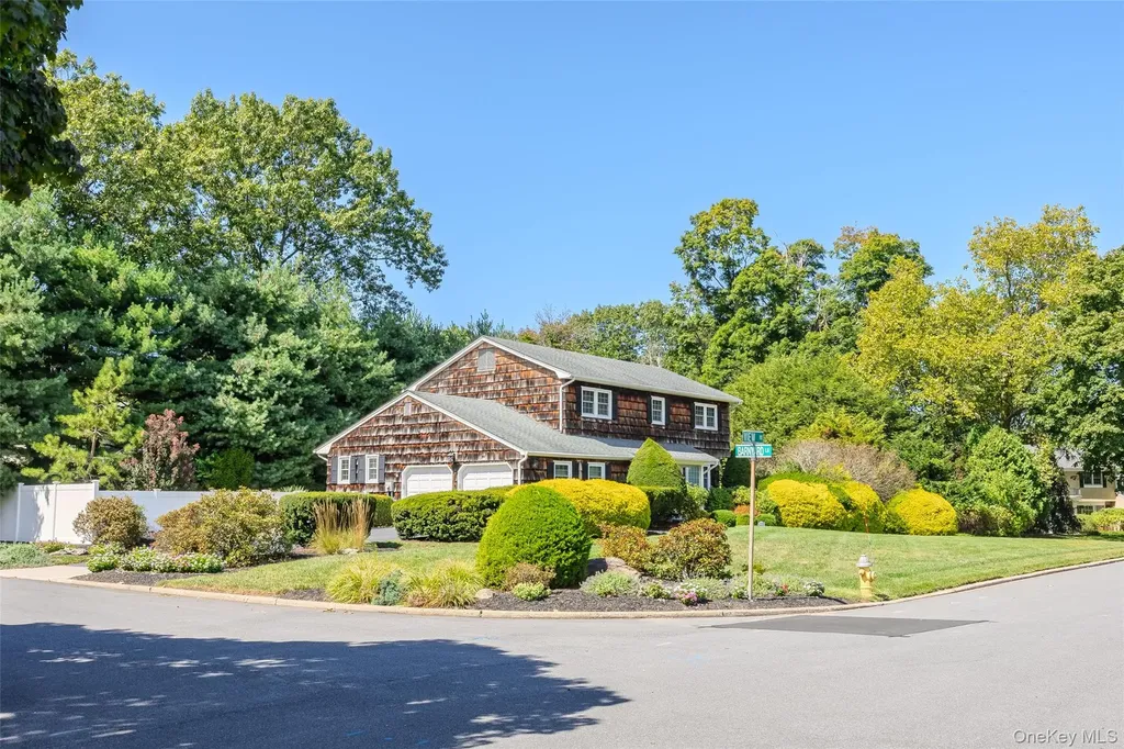 21 View Road Setauket NY 11733