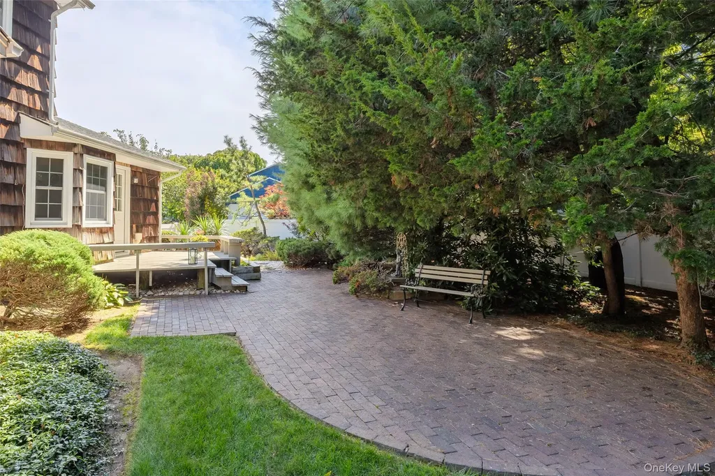 21 View Road Setauket NY 11733