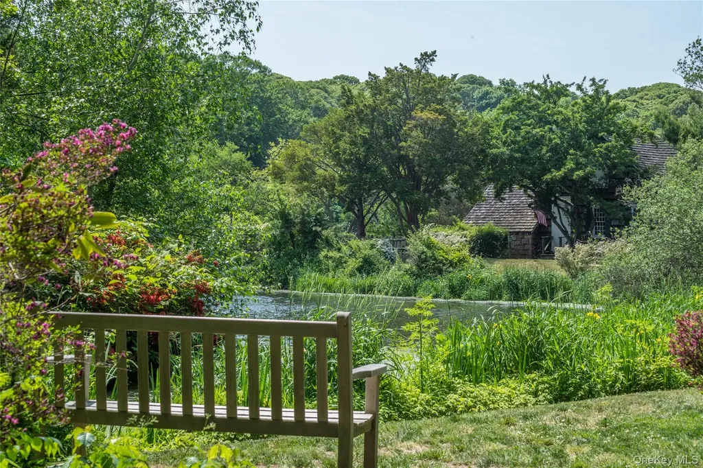 21 View Road Setauket NY 11733