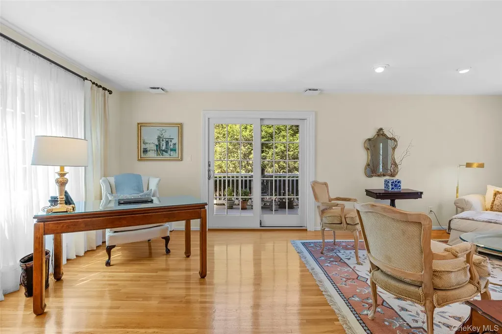 21 View Road Setauket NY 11733