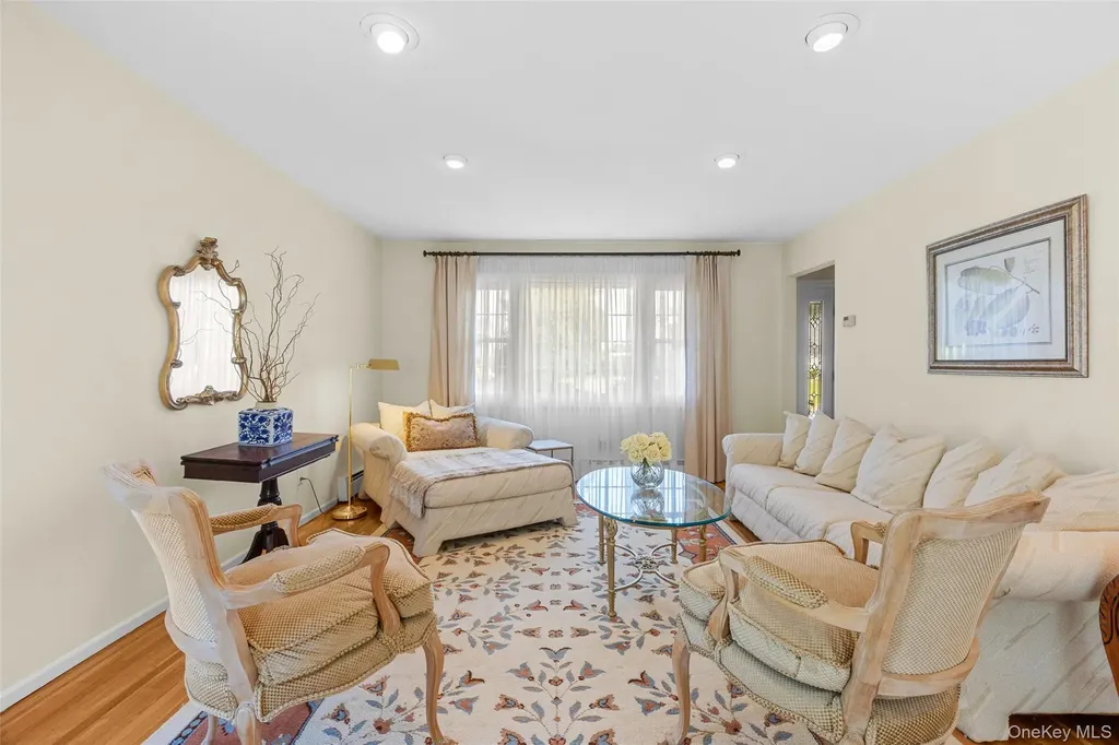 21 View Road Setauket NY 11733