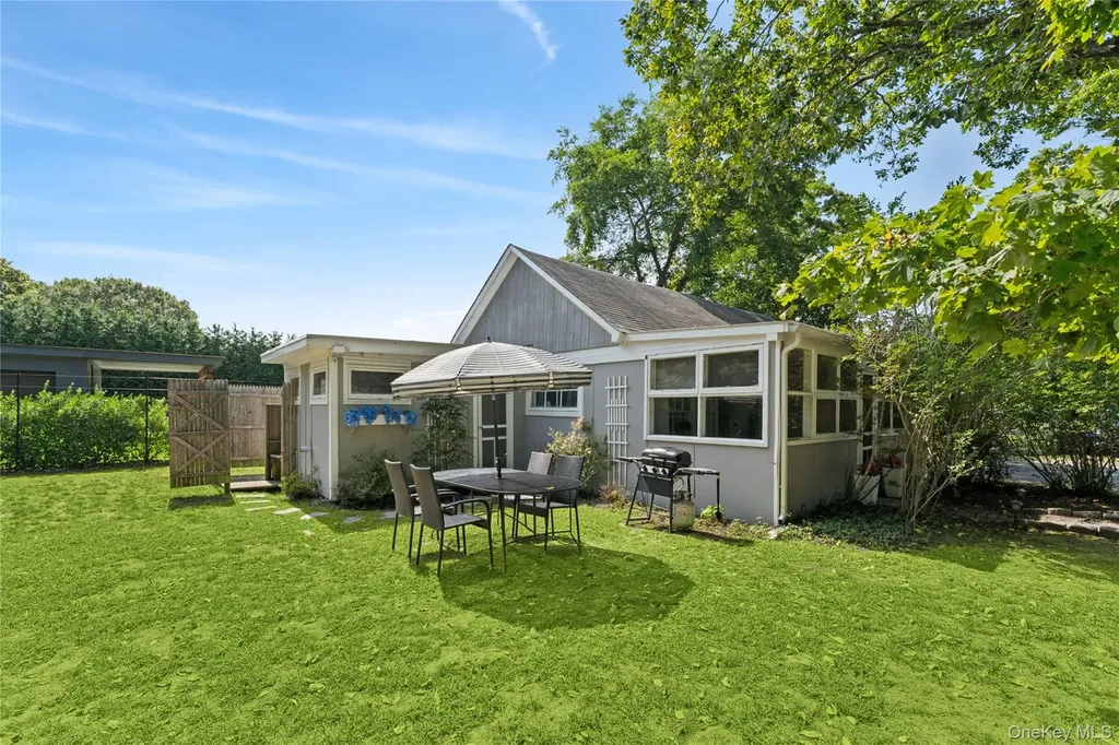 36 Lamb Avenue Quogue NY 11959