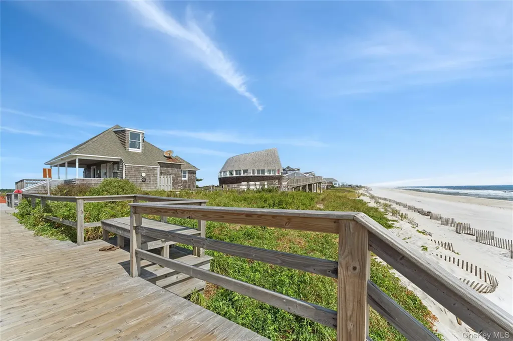 36 Lamb Avenue Quogue NY 11959