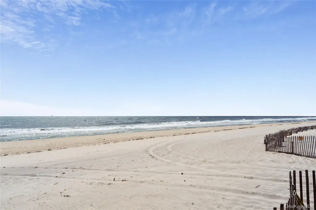 36 Lamb Avenue Quogue NY 11959