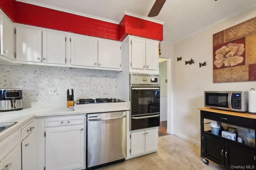 35 Andre Avenue Tappan NY 10983