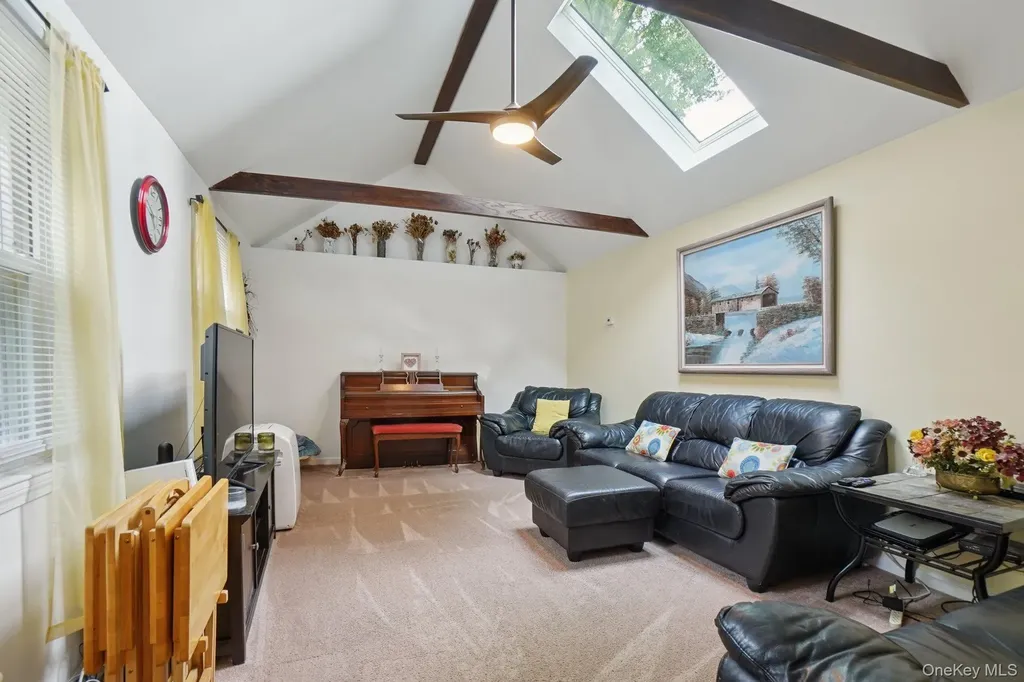 35 Andre Avenue Tappan NY 10983
