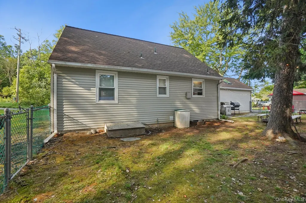 35 Andre Avenue Tappan NY 10983