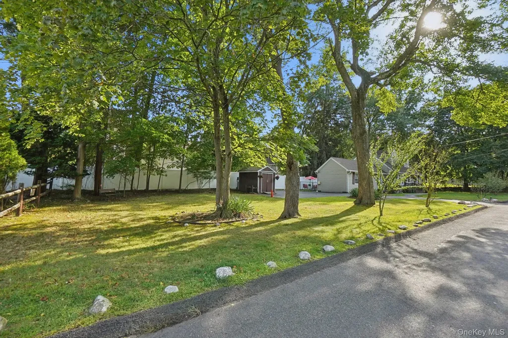35 Andre Avenue Tappan NY 10983