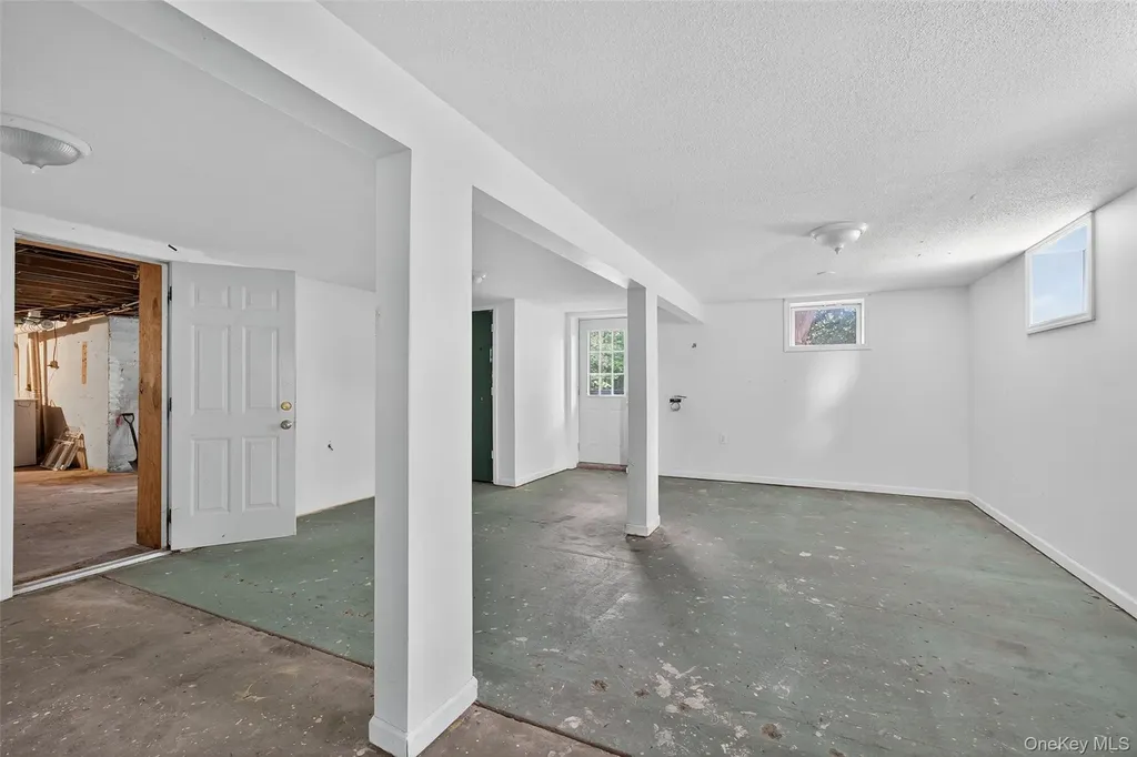 54 Canterbury Avenue Cornwall NY 12518