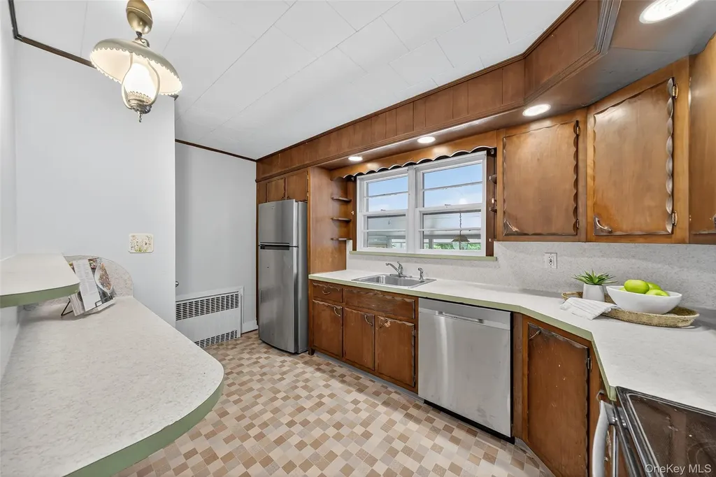 54 Canterbury Avenue Cornwall NY 12518